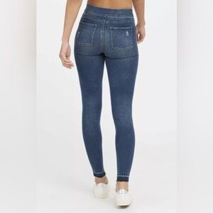 Spanx Distressed Ankle Skinny Jeans, Medium Wash Size medium